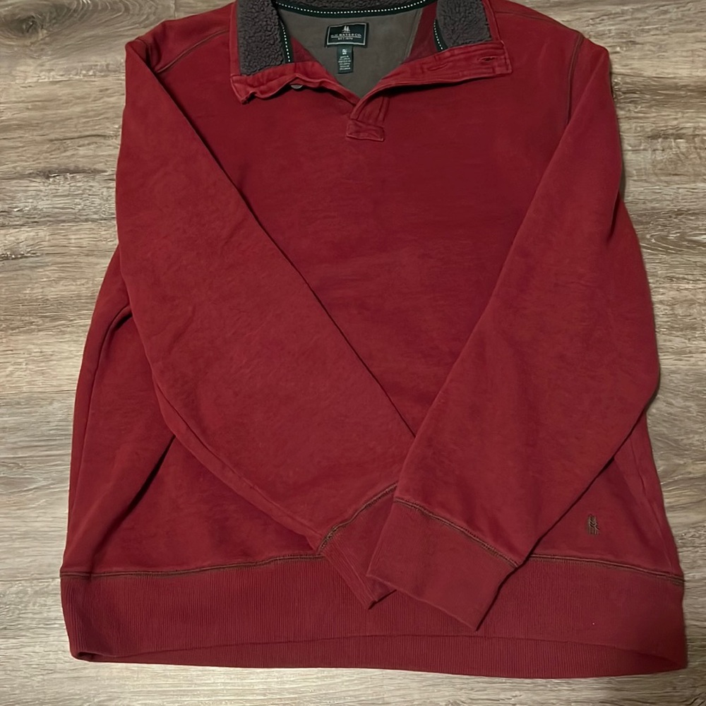 crew neck